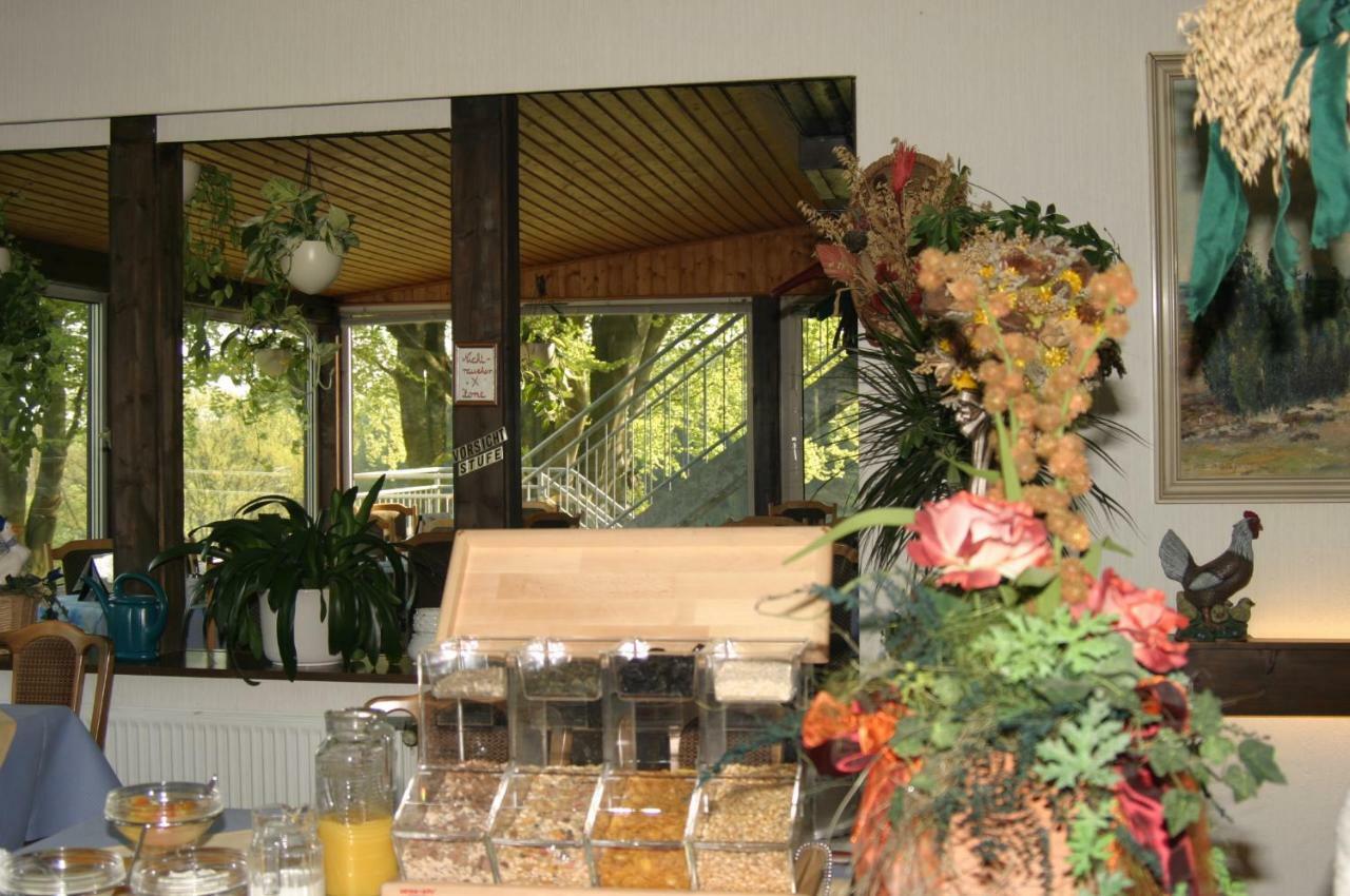 Cafe Und Pension Hoepen Idyll Schneverdingen Exterior photo